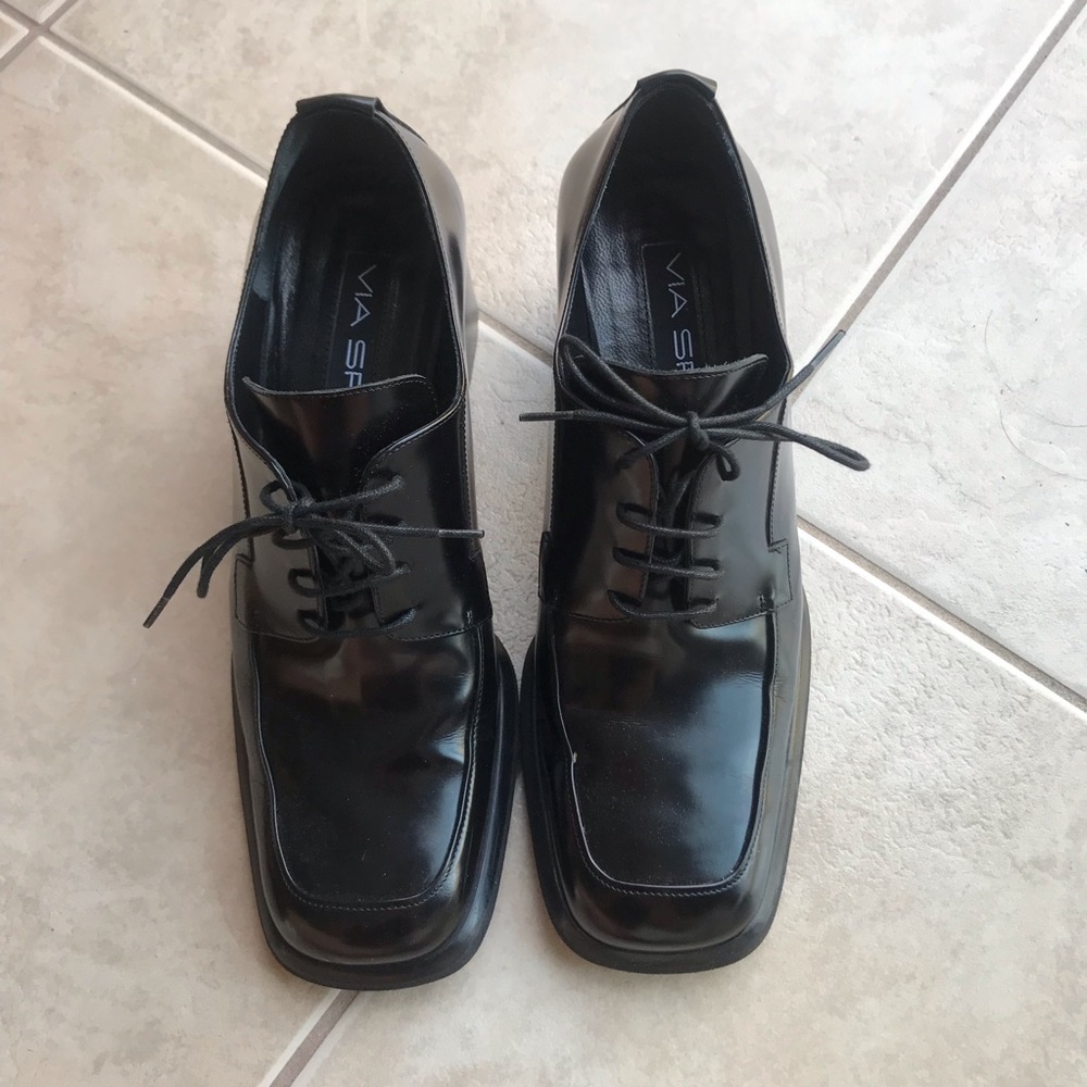 Via Spiga real leather heeled oxfords